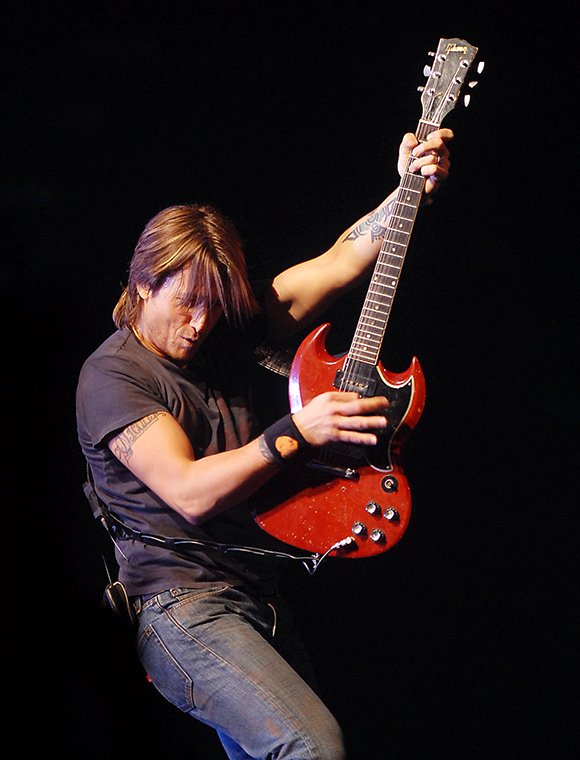 Keith Urban, Brett Eldredge & Maren Morris at Veterans United Home Loans Amphitheater