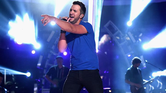 Luke Bryan, Little Big Town & Dustin Lynch at Veterans United Home Loans Amphitheater