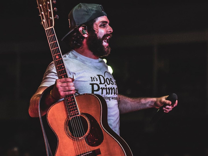 Thomas Rhett: Bring the Bar to You Tour at Veterans United Home Loans Amphitheater