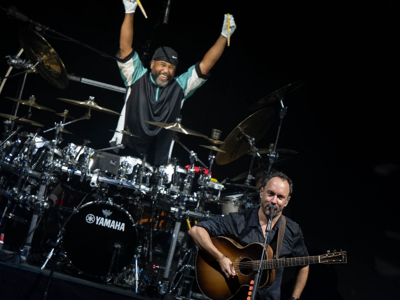 Dave Matthews Band at Veterans United Home Loans Amphitheater